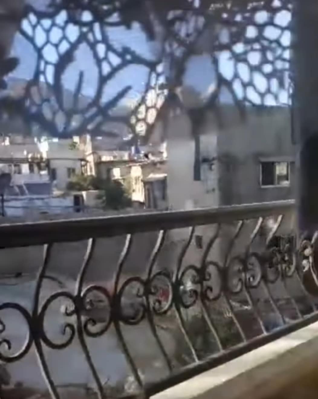 شقة للبيع -عفيف مواجه جنينة - 2