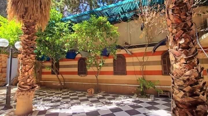 شقة ارضية مع حدائق -مزة شرقية - 2