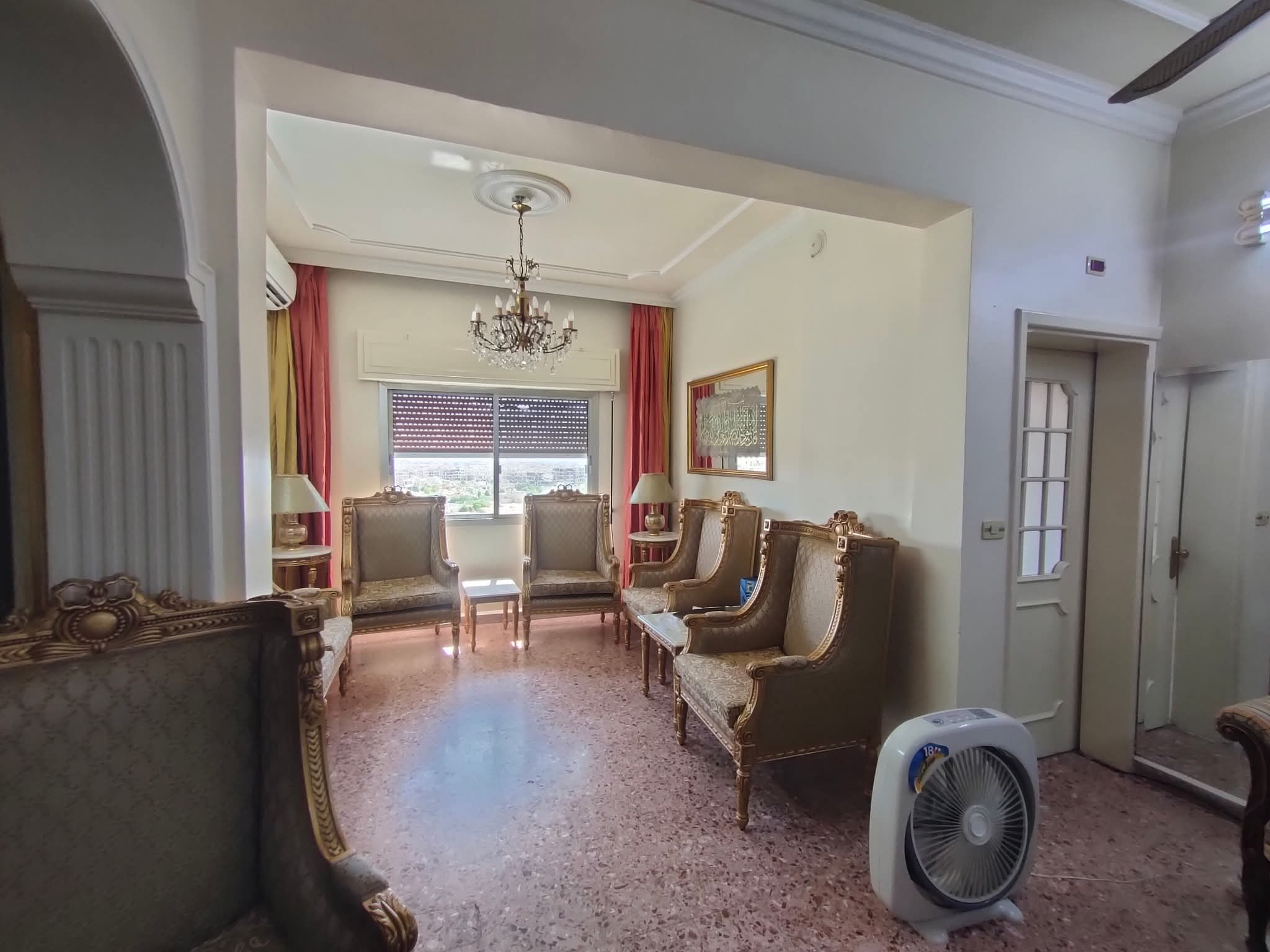 شقة للبيع-شارع فارس خوري - 3