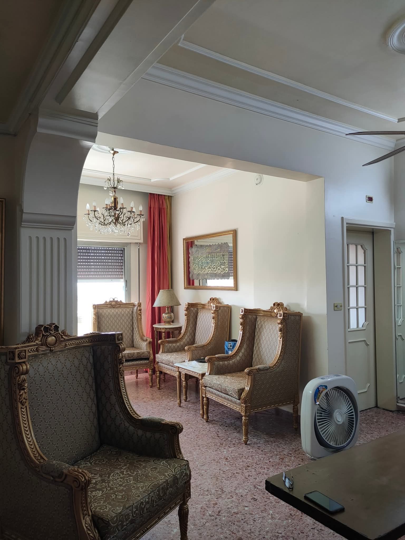 شقة للبيع-شارع فارس خوري - 2