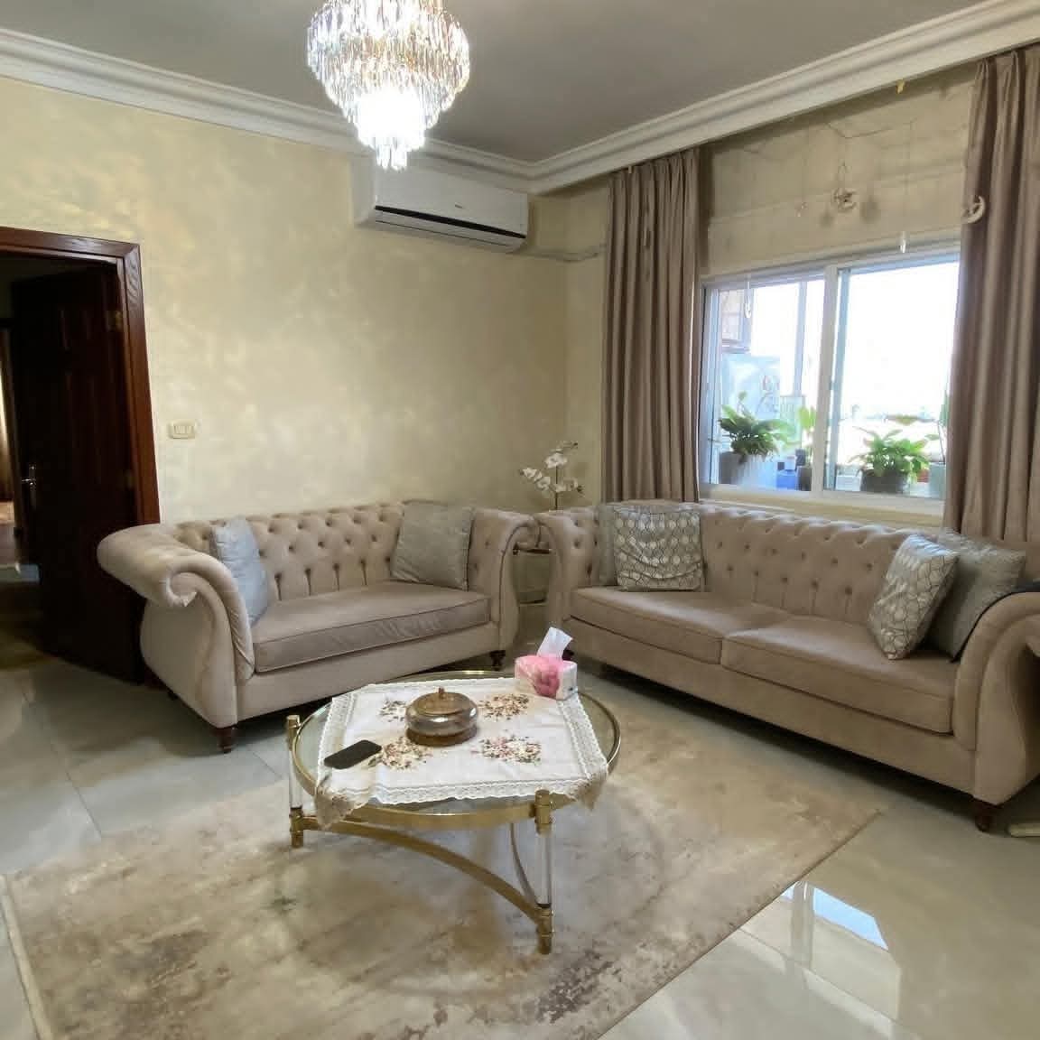 شقة بموقع مميز للبيع -الميسات - 2