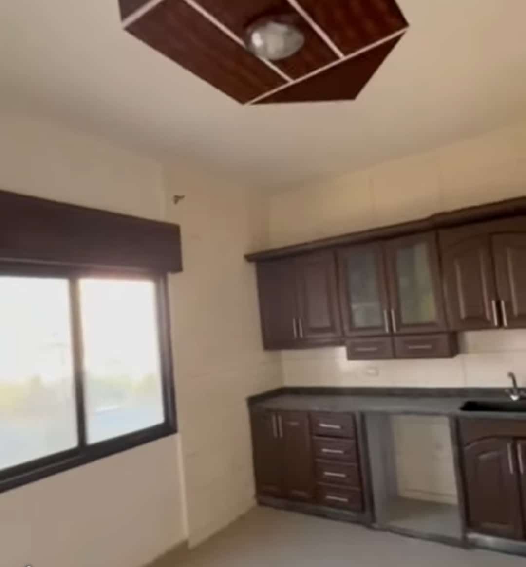 شقة للبيع -اشرفية صحنايا - 3