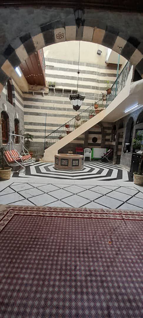 بيت عربي شريحة اثرية بحي راقي -باب توما - 4