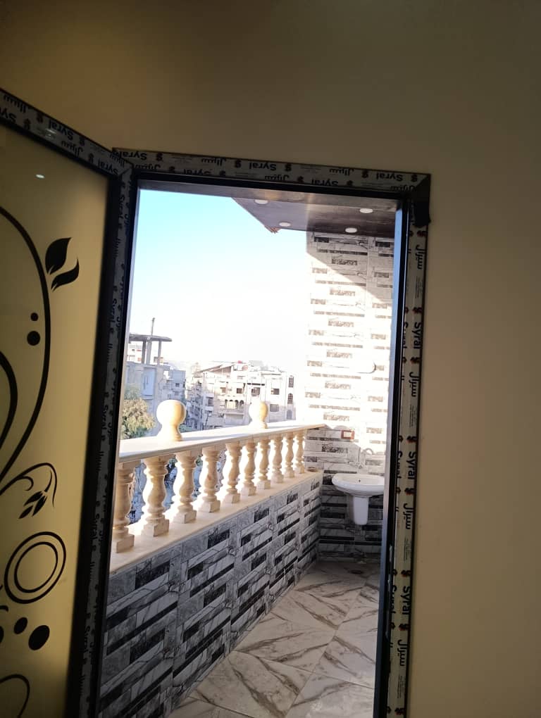 شقة سوبر مع اطلالة للبيع -حرستا - 5