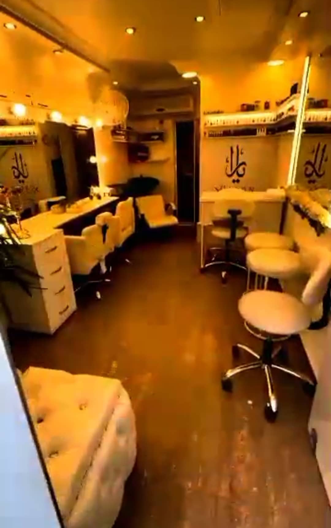 محل للايجار السنوي - ابو رمانة - 2