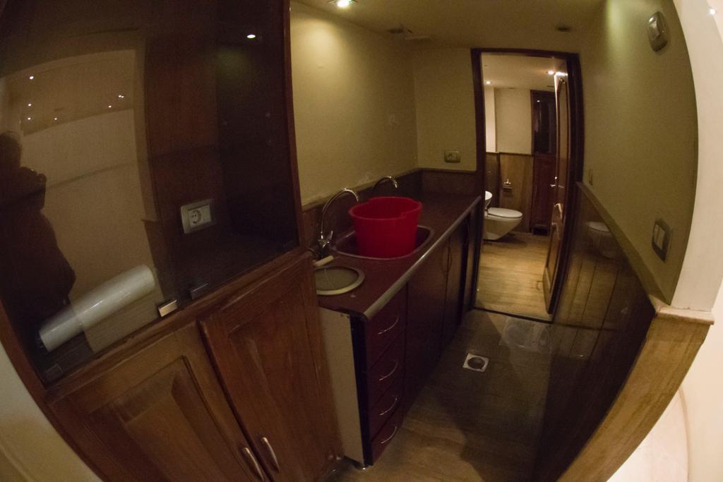 صالة تجارية للبيع-الشهبندر - 2