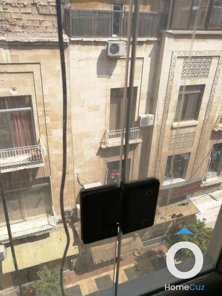 مكتب للبيع -ساحة الحريفة - 2